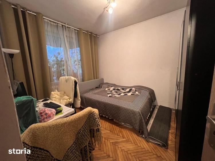 Apartament cu 3 camere semidecomandat în Titulescu