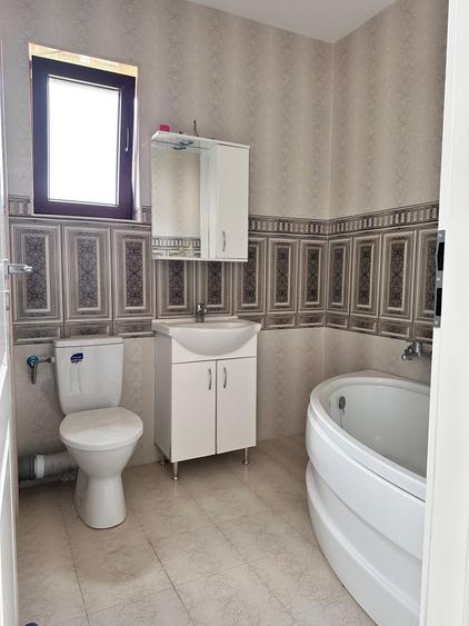 Apartament cu 3 camere în Dobroești