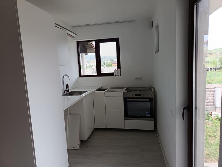 Casă cu 3 camere în Cepari