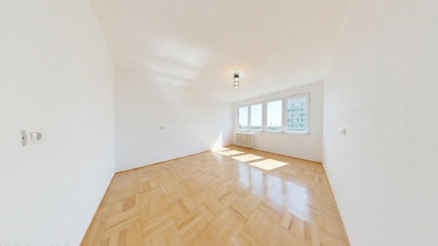 Apartament cu 2 camere decomandat în Podgoria
