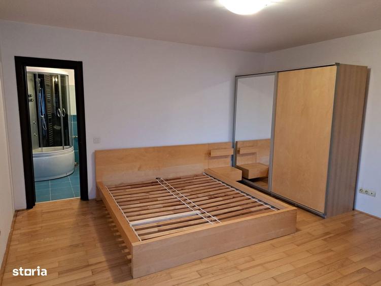 Casă cu 5 camere cu Teren 416 Mp în Central
