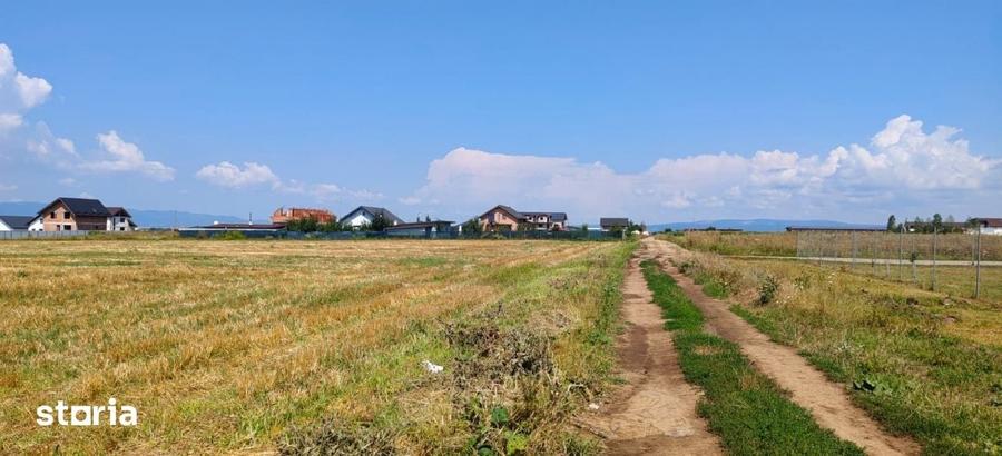 Teren de 940 mp, în Sânpetru
