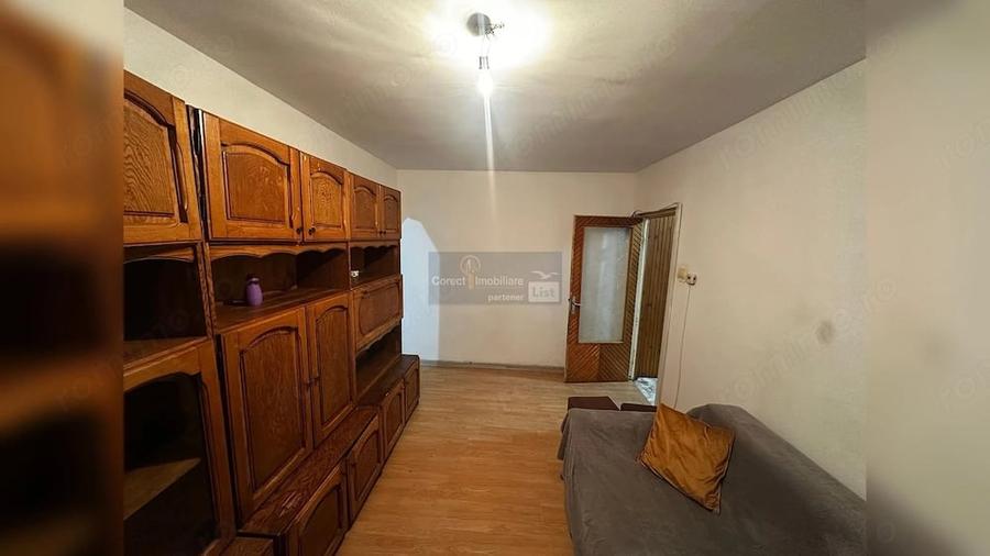 Apartament cu 2 camere semidecomandat în Decebal