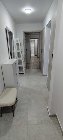 Apartament reamenajat mobilat - 1