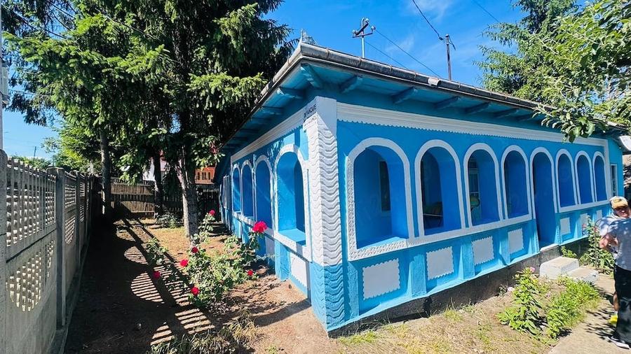 Casă cu Teren 2700 Mp în Iazu Nou