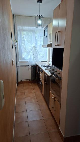 Inchiriez apartament 2 camere - 5