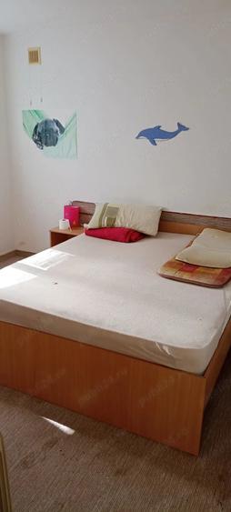 Casă cu 6 camere cu Teren 233 Mp în Central