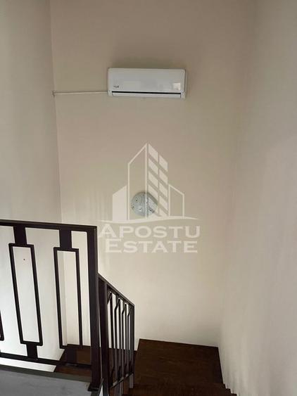 Casă cu 4 camere cu Canalizare în Giroc