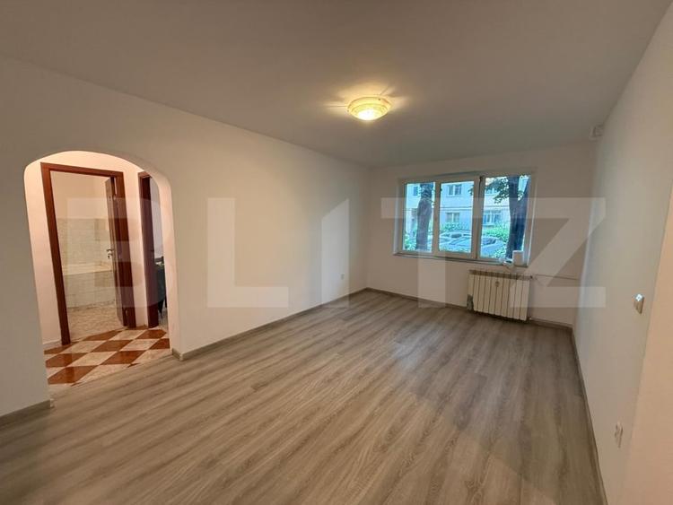Apartament cu 2 camere semidecomandat în Republicii