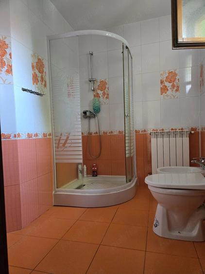 Casă cu Teren 300 Mp în Central