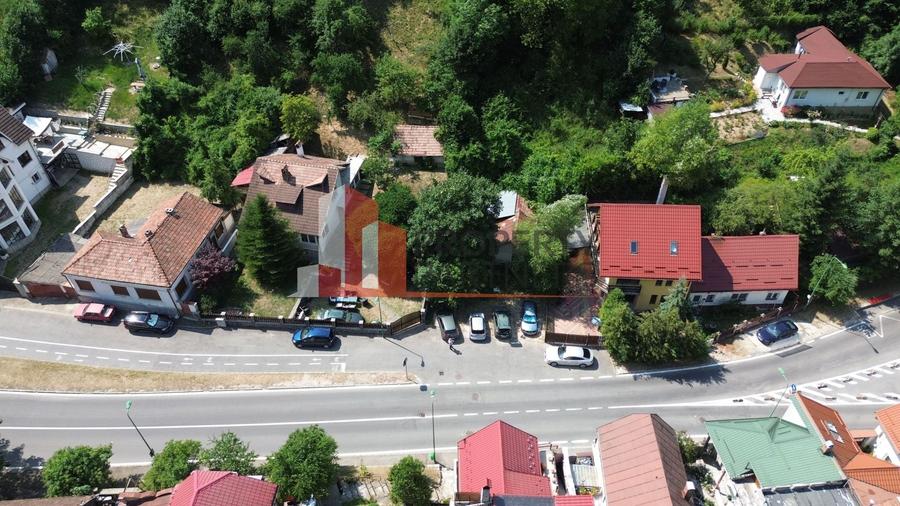 Teren Construcții intravilan de 1289 mp, în Schei