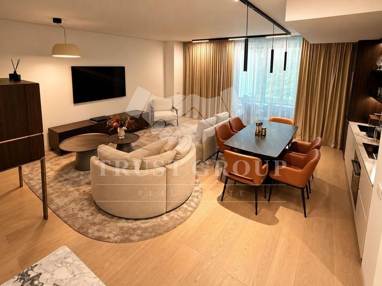Apartament cu 4 camere decomandat, mobilat în Capitale