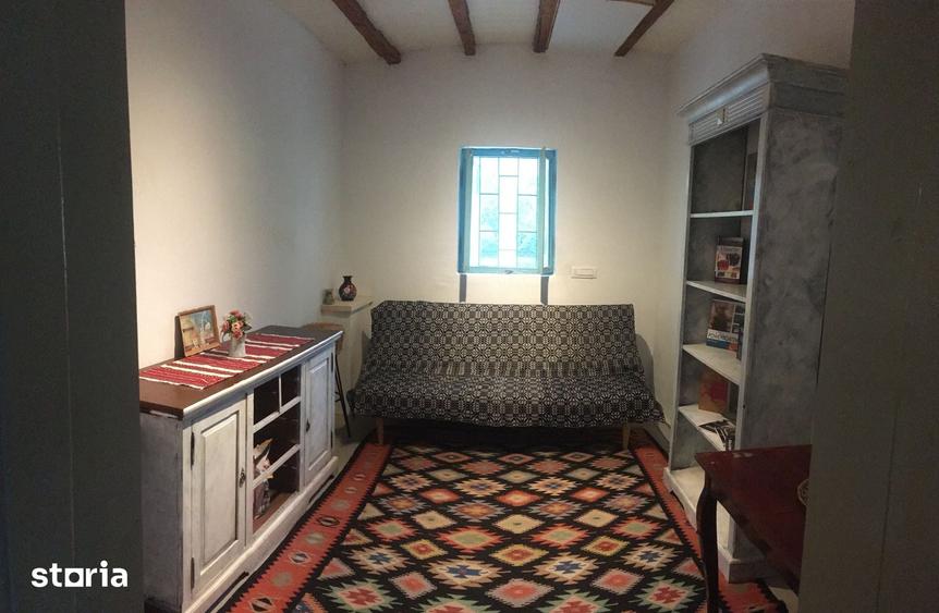 Casă cu 3 camere cu Teren 2250 Mp în Vasilați