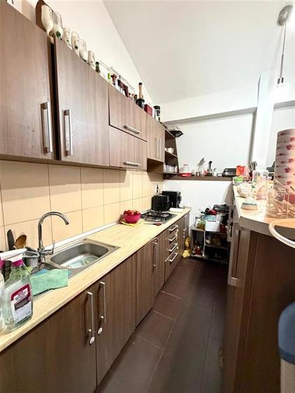 Apartament cu 3 camere decomandat în Rogerius