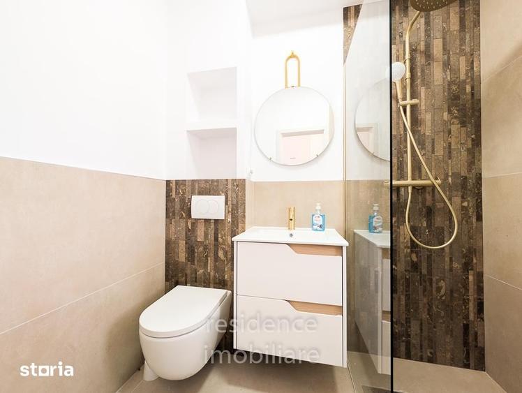 Casă cu 5 camere cu Teren 200 Mp în Iris