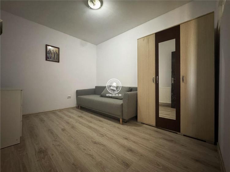 Apartament cu 2 camere decomandat în Valea Adâncă