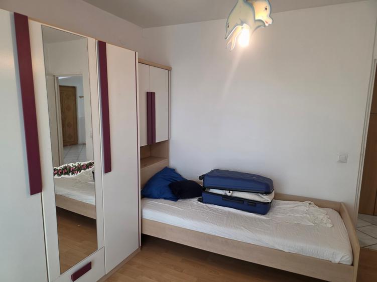 Apartament cu 3 camere decomandat în Dorobanți