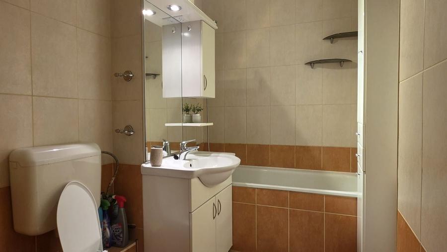 Apartament cu 3 camere decomandat în Griviței