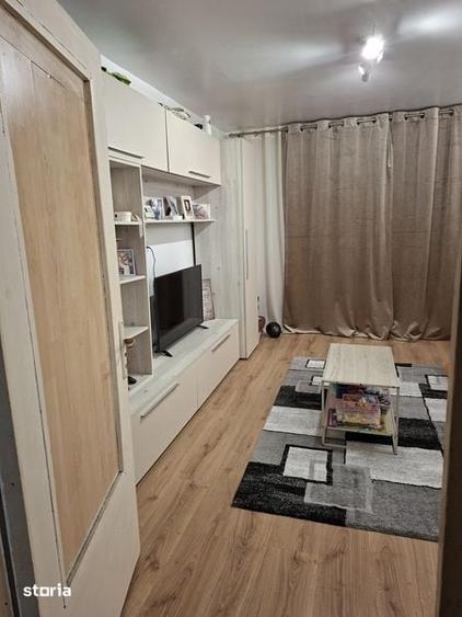 Apartament cu 4 camere decomandat în Feldioara