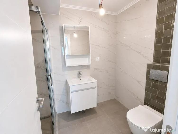 Apartament cu 3 camere decomandat în Energia