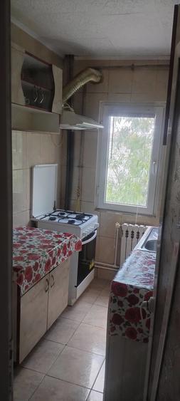 Apartament cu 3 camere decomandat în Vest