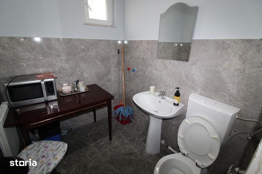 Spațiu comercial, de 44 mp, în Central