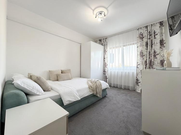 Apartament cu 3 camere decomandat, mobilat în Lipovei