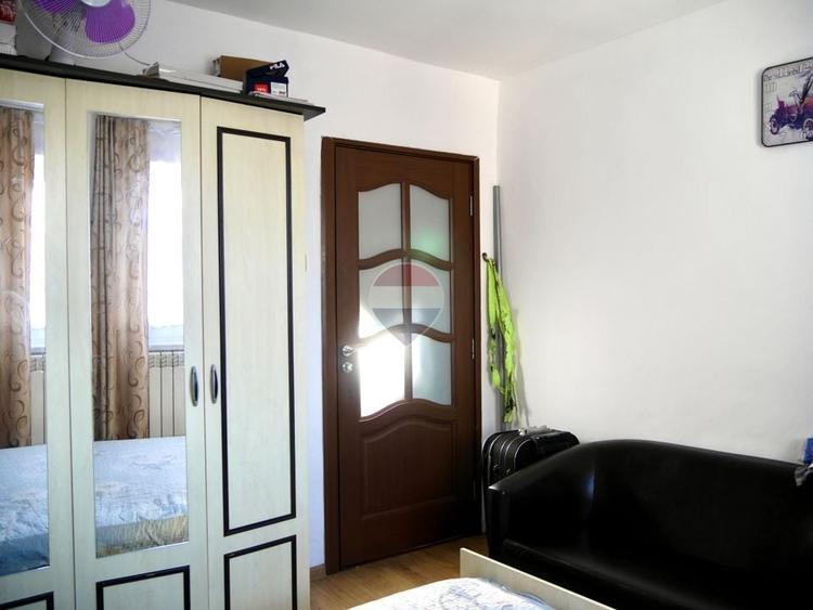 Apartament cu 2 camere decomandat, mobilat în Kogălniceanu