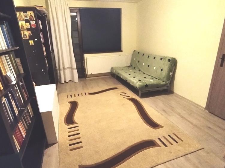 Apartament cu 2 camere semidecomandat în Teilor