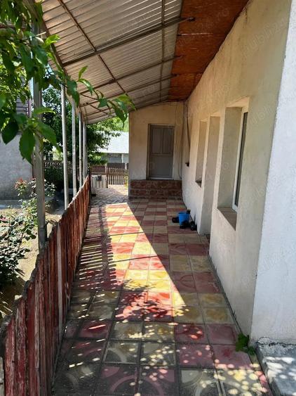 Casă cu 4 camere în Băneasa
