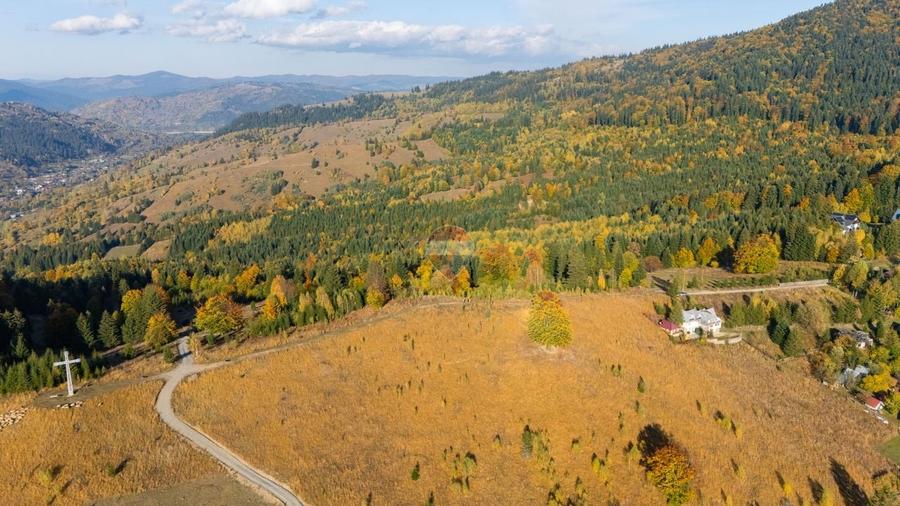 Teren Construcții intravilan de 7785 mp, în Durău