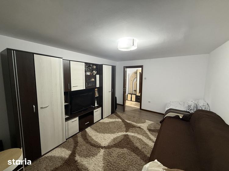 Apartament cu 2 camere decomandat în Micro 4