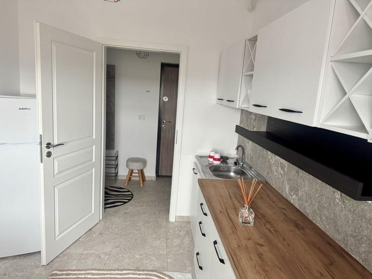Apartament cu 2 camere decomandat în Valea Adâncă