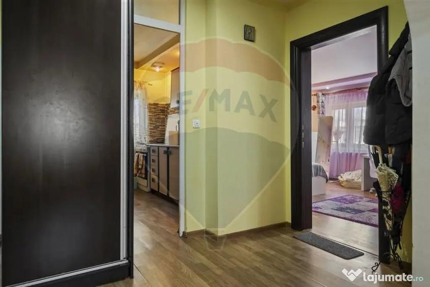 Apartament cu 4 camere decomandat în Sebastian