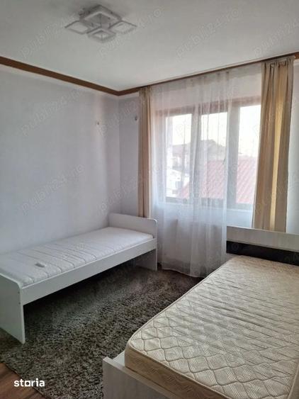 Apartament cu 3 camere decomandat, mobilat în Central