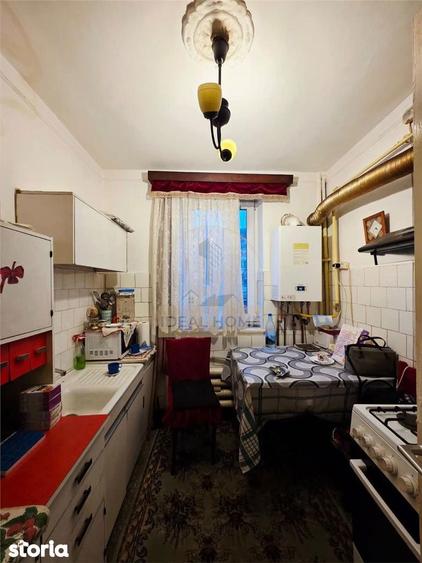 Apartament cu 2 camere nedecomandat în Tudor Vladimirescu