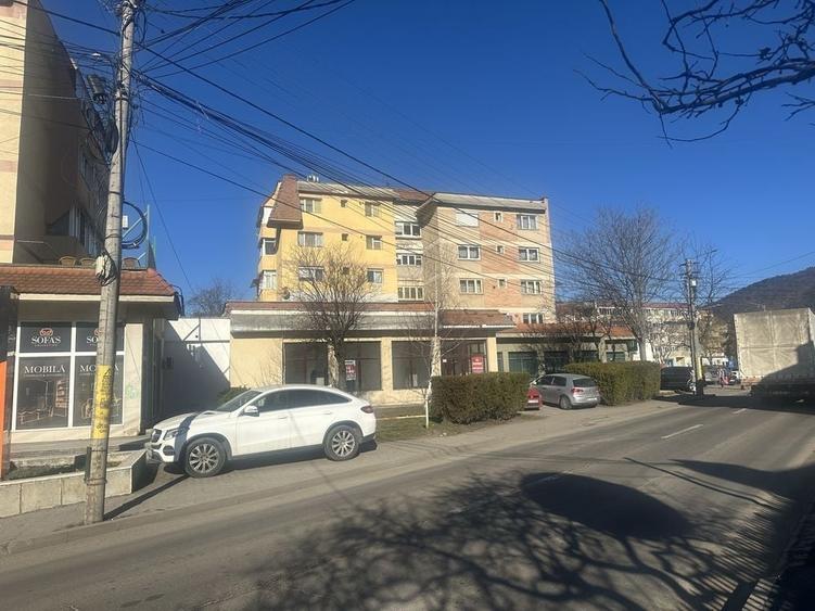 Spațiu comercial, în Central