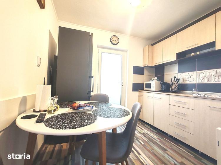 Apartament cu 2 camere decomandat în Calea București