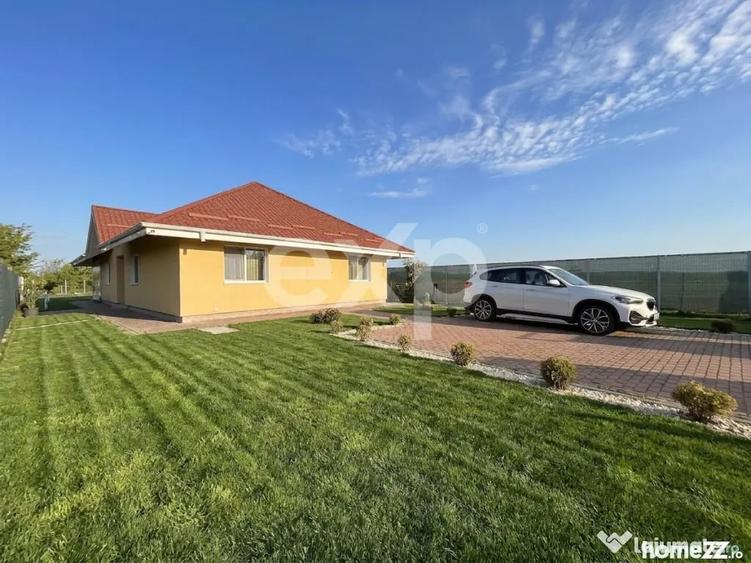 Casă cu 4 camere cu Teren 1000 Mp în Grădiștea
