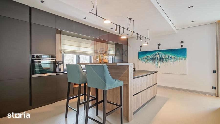 Apartament cu 3 camere în Schei