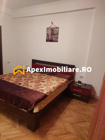 Apartament cu 3 camere semidecomandat, mobilat în Eminescu