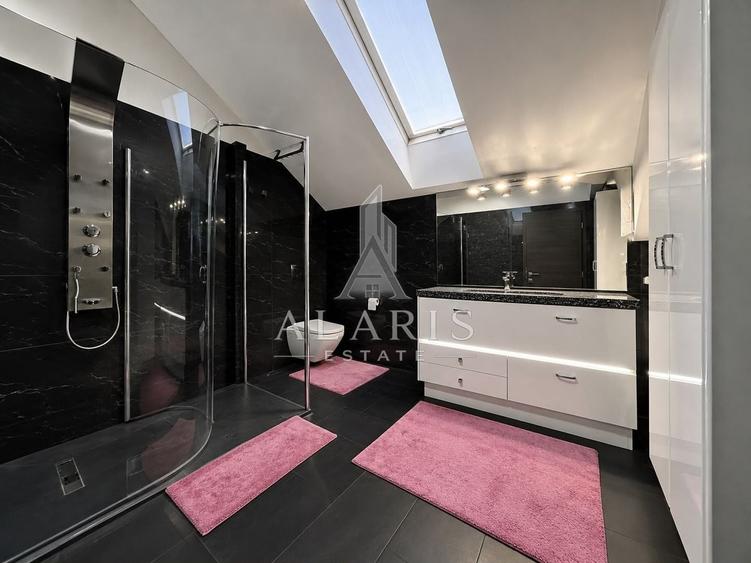 Casă individuală cu 7 camere cu Piscina în Aradului
