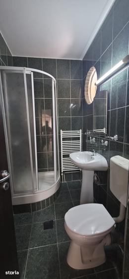 Apartament cu 3 camere în Zorilor