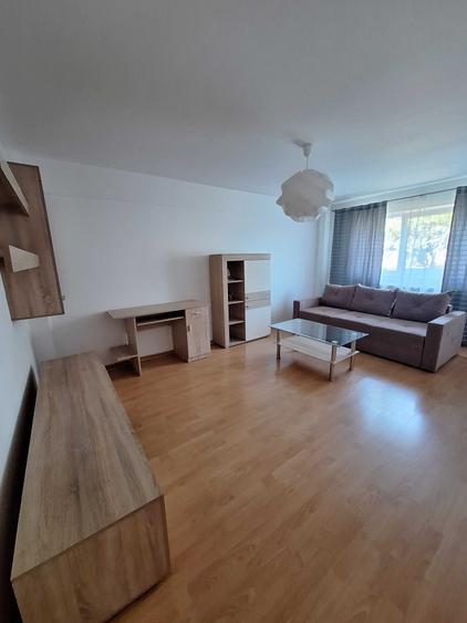 Apartament cu 2 camere decomandat, mobilat în Calea Turzii