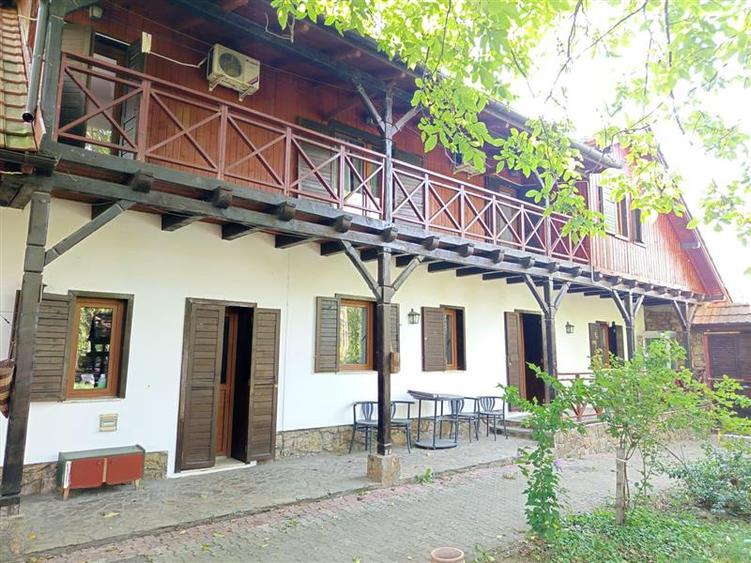 Hotel/Pensiune, de 431 mp, în Ilidia