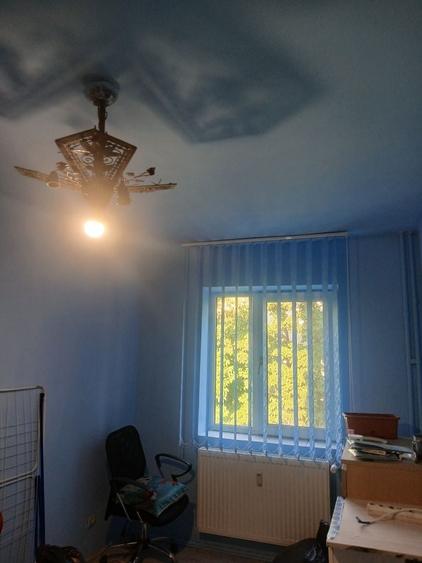 Apartament cu 3 camere semidecomandat în Vest