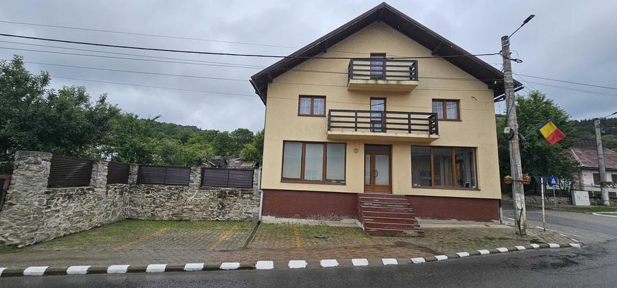 Spațiu comercial, de 120 mp, în Central
