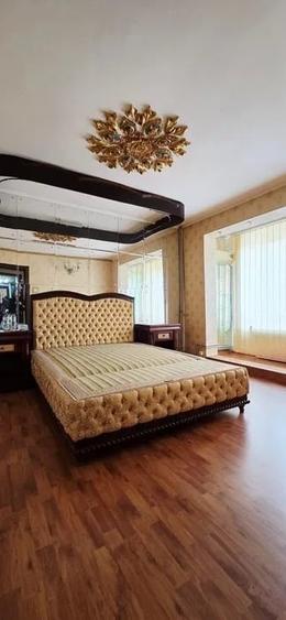 Apartament cu 3 camere decomandat în Drumul Taberei