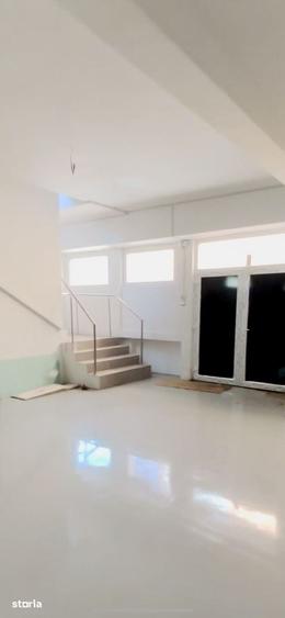 Spațiu comercial, de 760 mp, în Tomis Nord