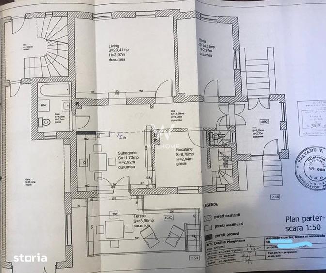 Casă cu 8 camere cu Teren 1000 Mp în Trei Stejari